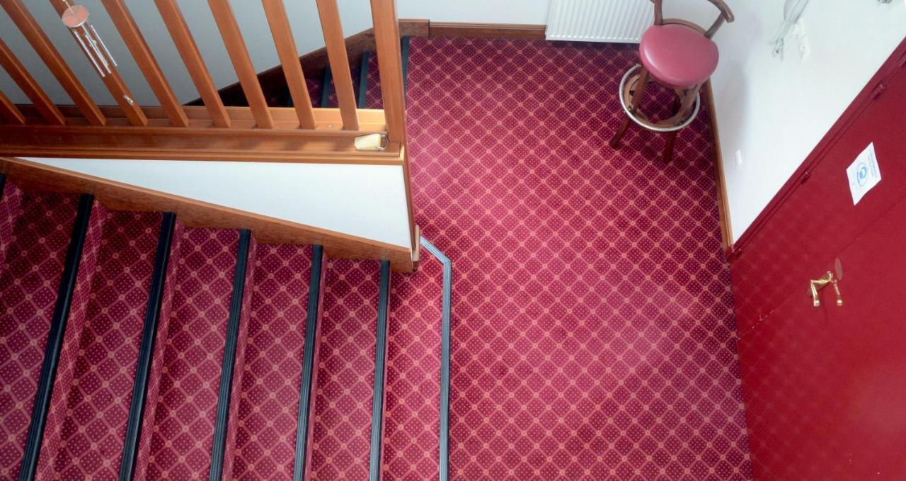 Coq Hotel Montreuil  Екстериор снимка